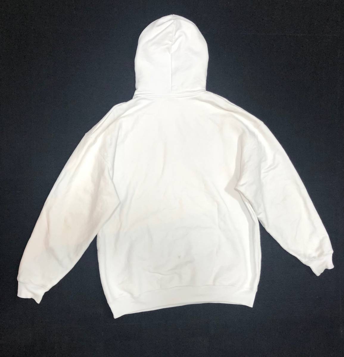 国内正規☆ BALENCIAGA 20AW ロゴ ビック シルエット スウェット 