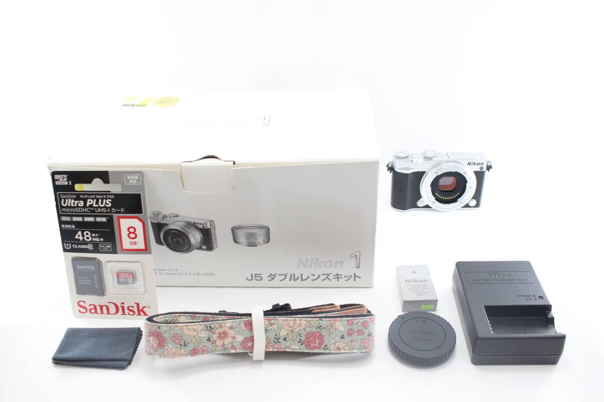 ☆極上品☆ ニコン NIKON 1 V1 ホワイト『ショット数7470回』 ⁄1 Nikon