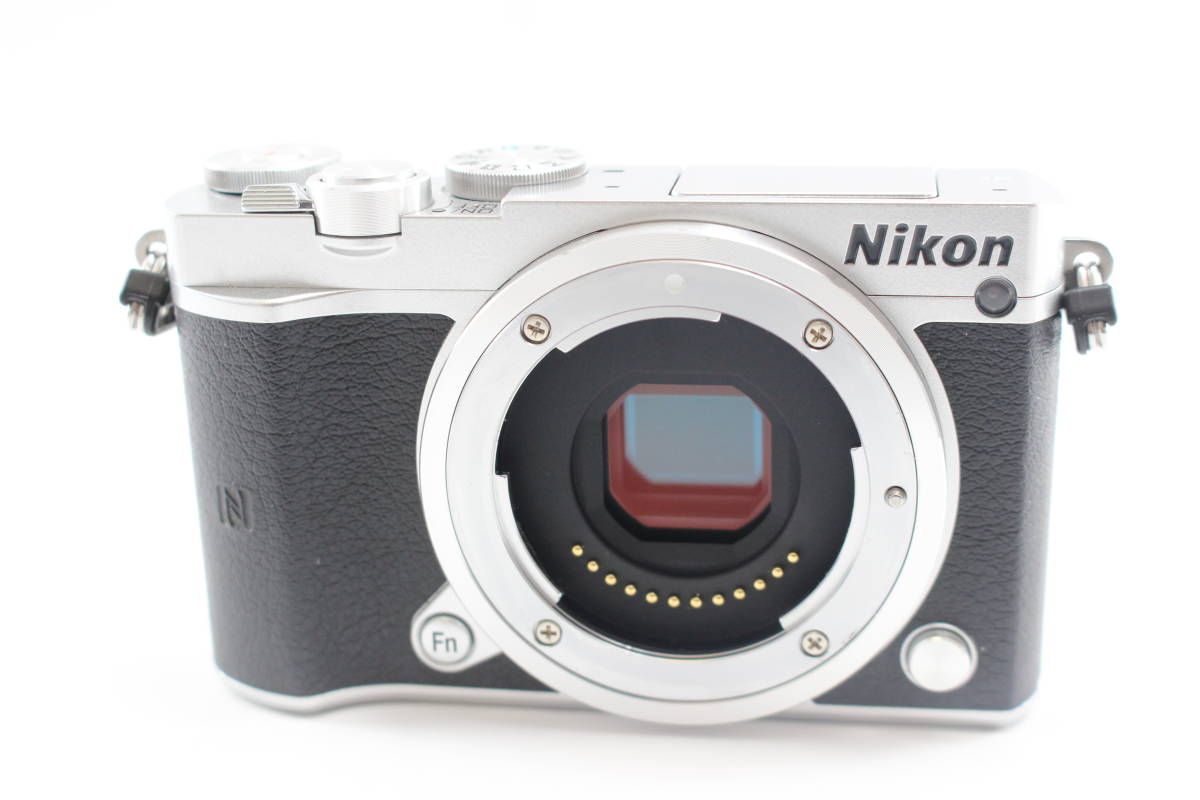 美品 ショット数36回！ ニコン Nikon 1 J1 10-30mm VR レンズセットニコン