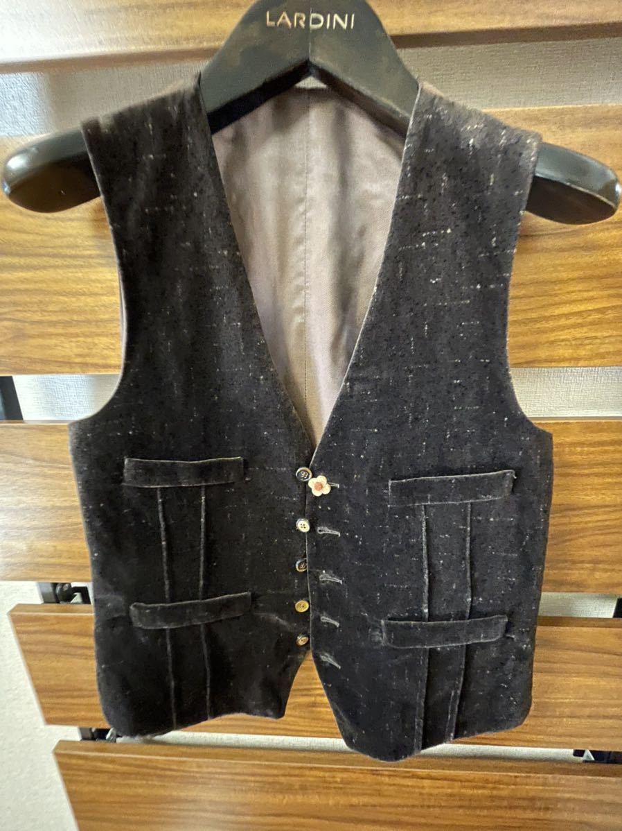 美品 LARDINI リネン素材夏用ジレ46イタリア製(ブラウン) 状態良好