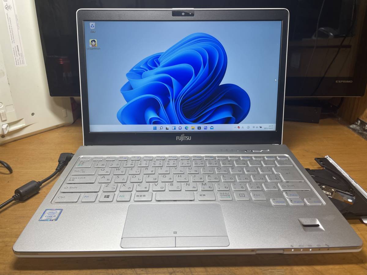 快速SSD240GB】富士通 FMV SH75/W i5-6200U 8GB DVD Win11Pro LIFEBOOK