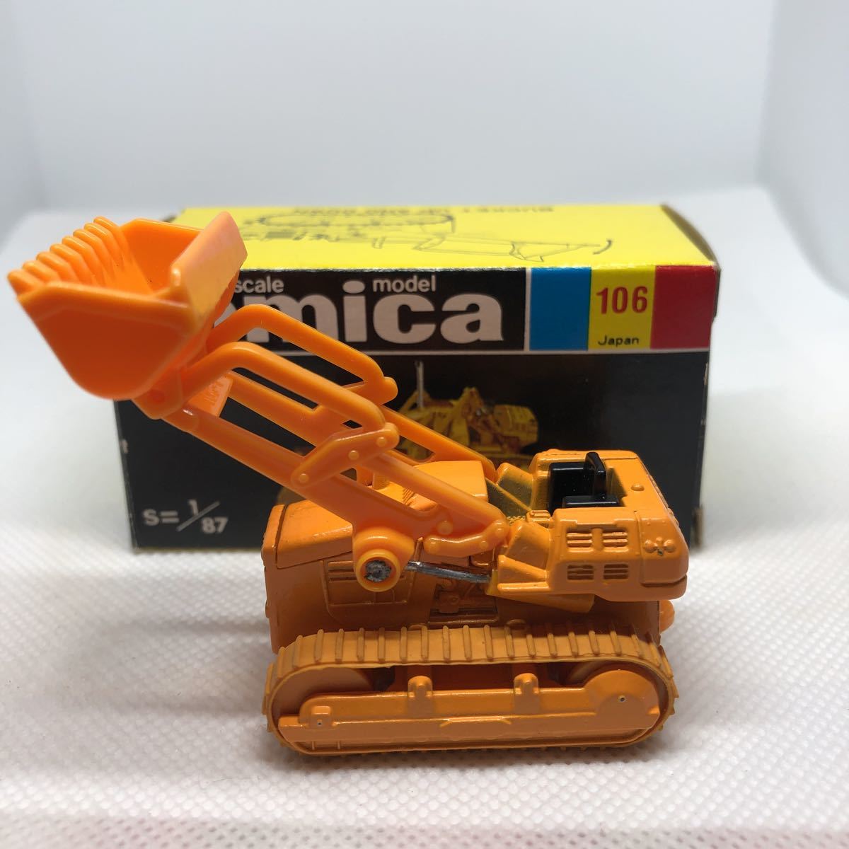 トミカ 黒箱 小松 ドーザ ショベル D65S 1/87 ミニカー TOMIKA i