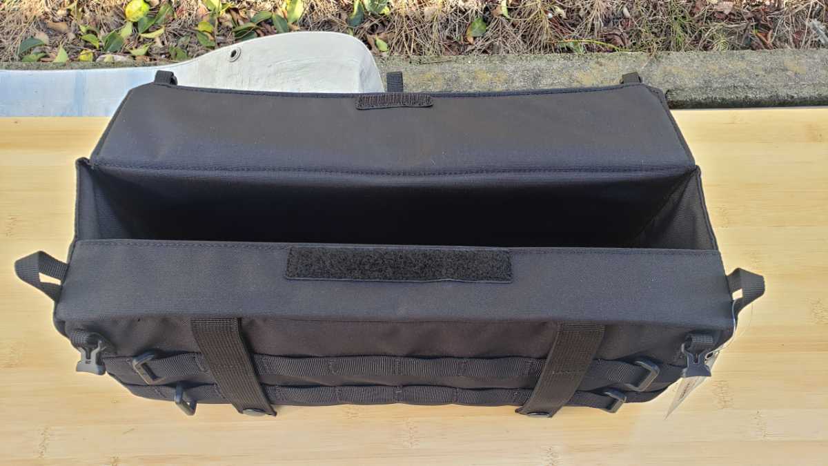 テーブルサイドストレージS ブラック　ヘリノックス Helinox ヘリノックス タクティカル テーブルサイドストレージ - M Sサイズ≪マルチカモ