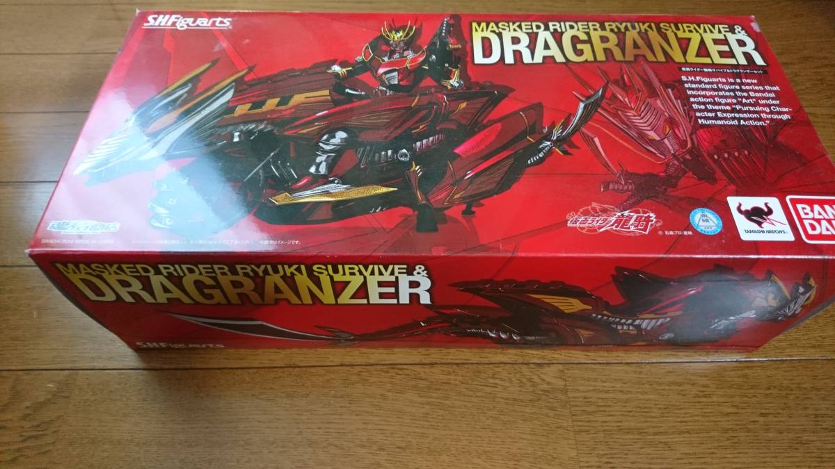 S.H.フィギュアーツ 仮面ライダー龍騎サバイブ＆ドラグランザーセット