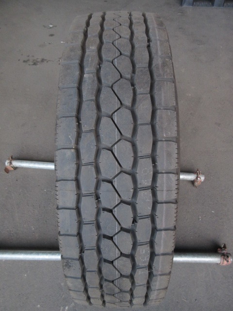 品質保証，本物保証 T1412 スペア外し 未走行 1本のみ 295/80R22.5 153/150J ブリヂストン BS M801 MIX ミックス 295/80/22.5(タイヤ)｜売買されたオークション情報、yahooの商品情報をアーカイブ公開 - オークファン タイヤ