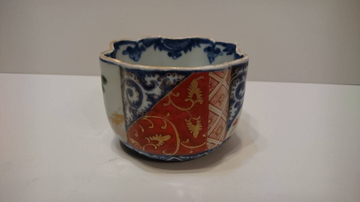 美術品・アンティーク・コレクション 399 古伊万里大振金襴手窓絵市松