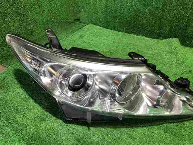 ACR55W エスティマ ヘッドランプＡｙＲＨ 303215