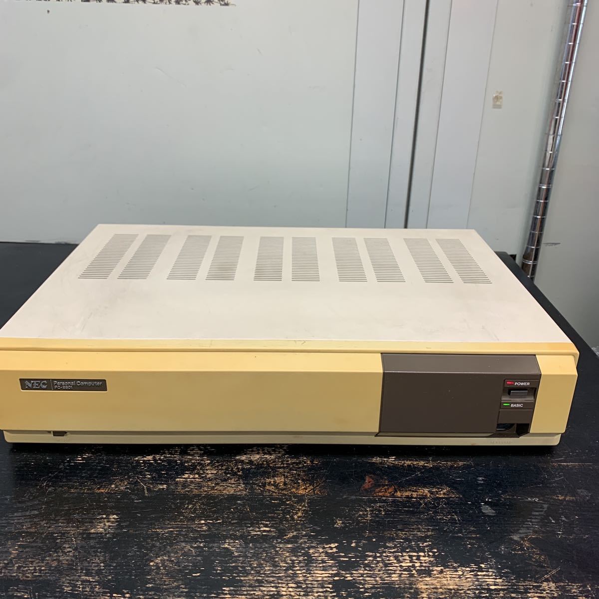 t11-159 NEC パーソナルコンピューター PC-8801 本体のみ 通電のみ確認