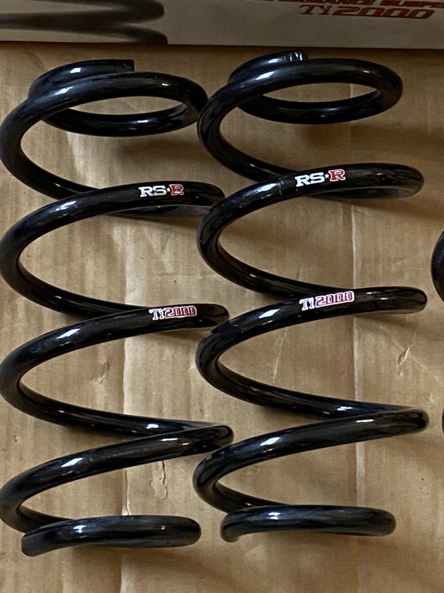RS-R ダウンサス Ti2000 30系 アルファード ヴェルファイア 中古品 AGH30W 2WD 2.5L ローダウン T940TW