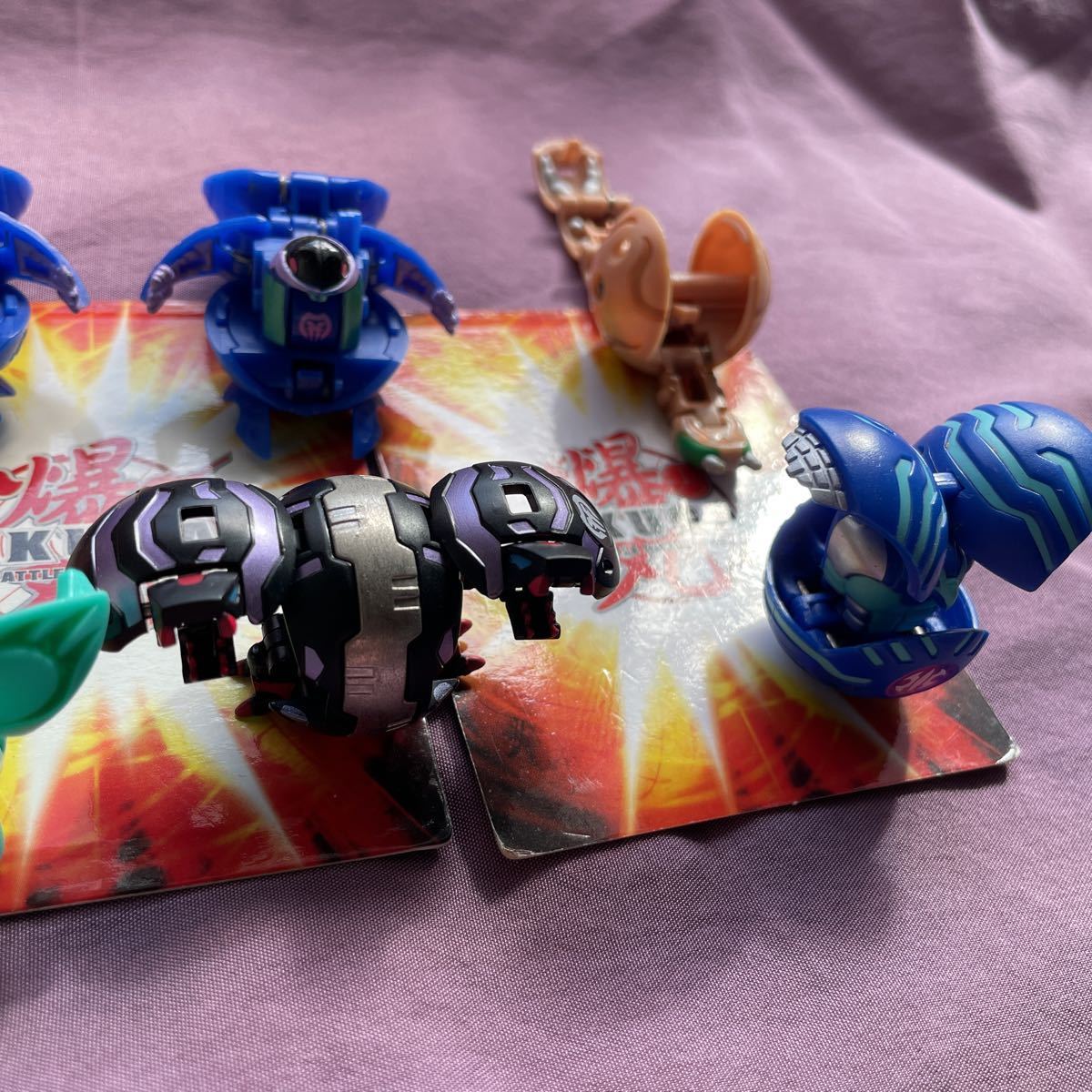 爆丸 bakugan 28mmセット DUAL HYDRANOID SKYRESS DUAL HYDRANOID