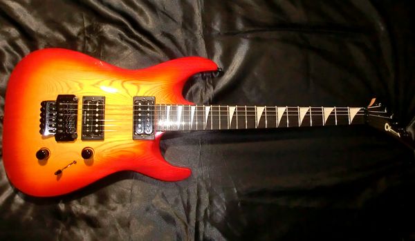 CHARVEL DKA-110 アッシュ+アーチド 即決送無料(シャーベル)｜売買され
