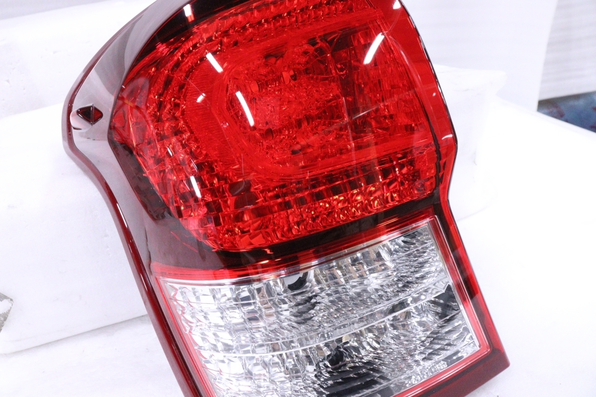 美品 即決 送料無料 LED カローラクロス 左右テールライト HASCO 16