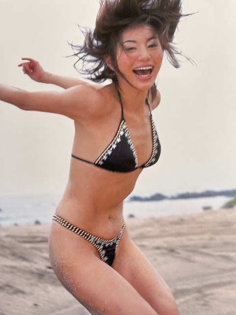お宝☆井川遥☆ハイレグ水着グラビア☆8P☆切り抜き(タレント)｜売買