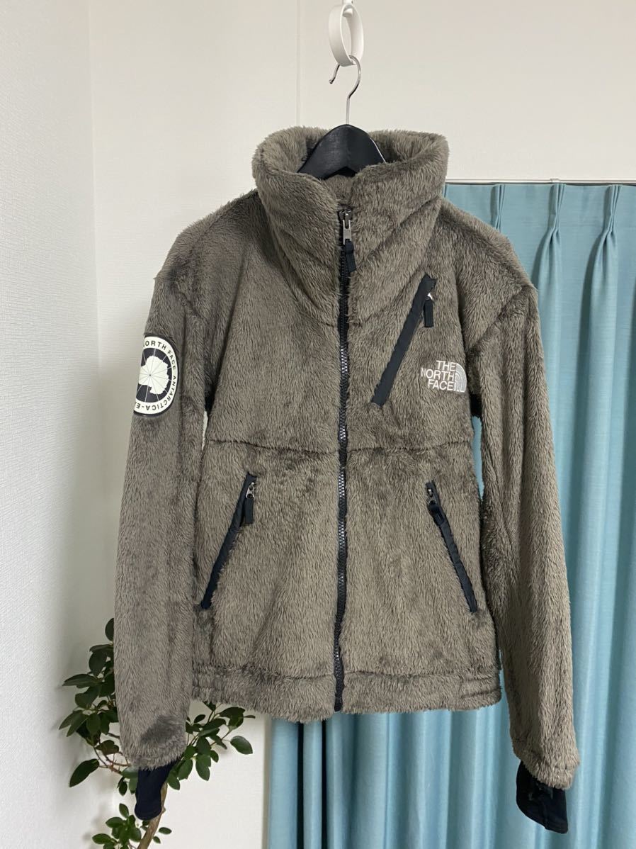 美品 THE NORTH FACE Antarctica VERSA LOFT JACKET アンタークティカバーサロフトジャケット『M』 ワイマラナーブラウン NA61930 フリース THE NORTH FACE
