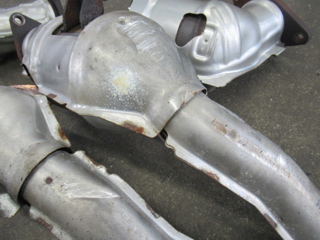 日産　スカイライン　400R　RV37　VR30DDTT　純正触媒 RV37 V37 VR30DDTT スカイライン400R 純正触媒 キャタライザー 第一第