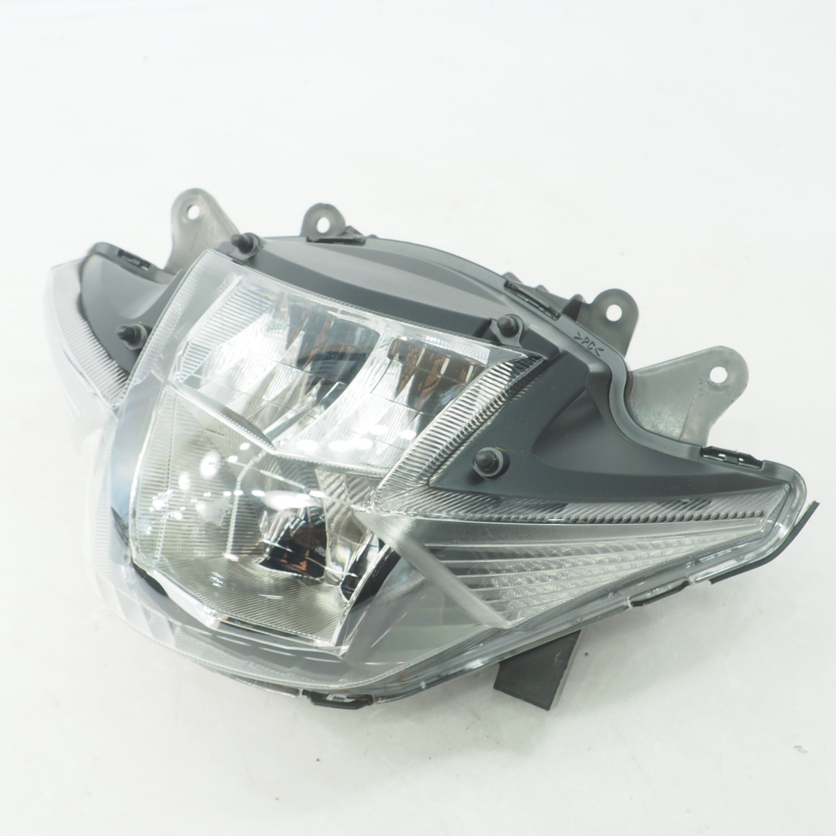 gsx-r125 純正ヘッドライト GSX-R125/GSX-S125純正ヘッドライト.ヘッドランプ.ノーマルGSXR125ライト