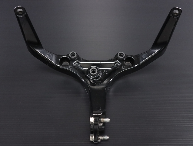 100%新品，お得 激安 CBR1000RR純正メーターステー/アッパーカウルステー SC57/2004 /逆車(ホンダ用)｜売買されたオークション情報、yahooの商品情報をアーカイブ公開 - オークファン ホンダ用