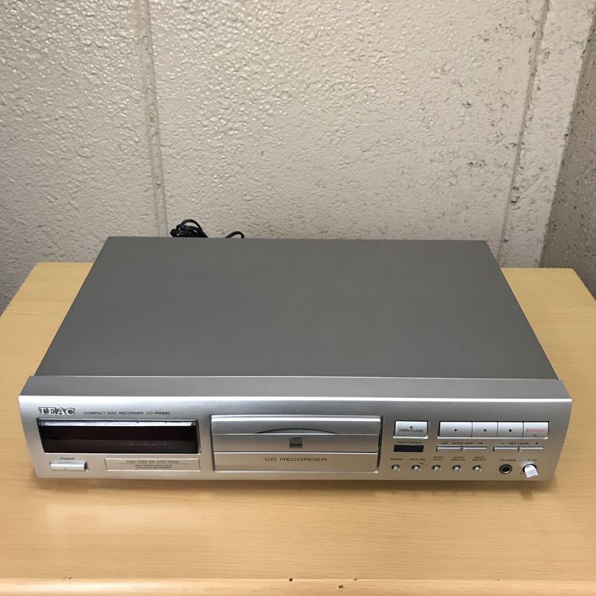 得価，低価】 TEAC CDレコーダー CD-RW890 中古品