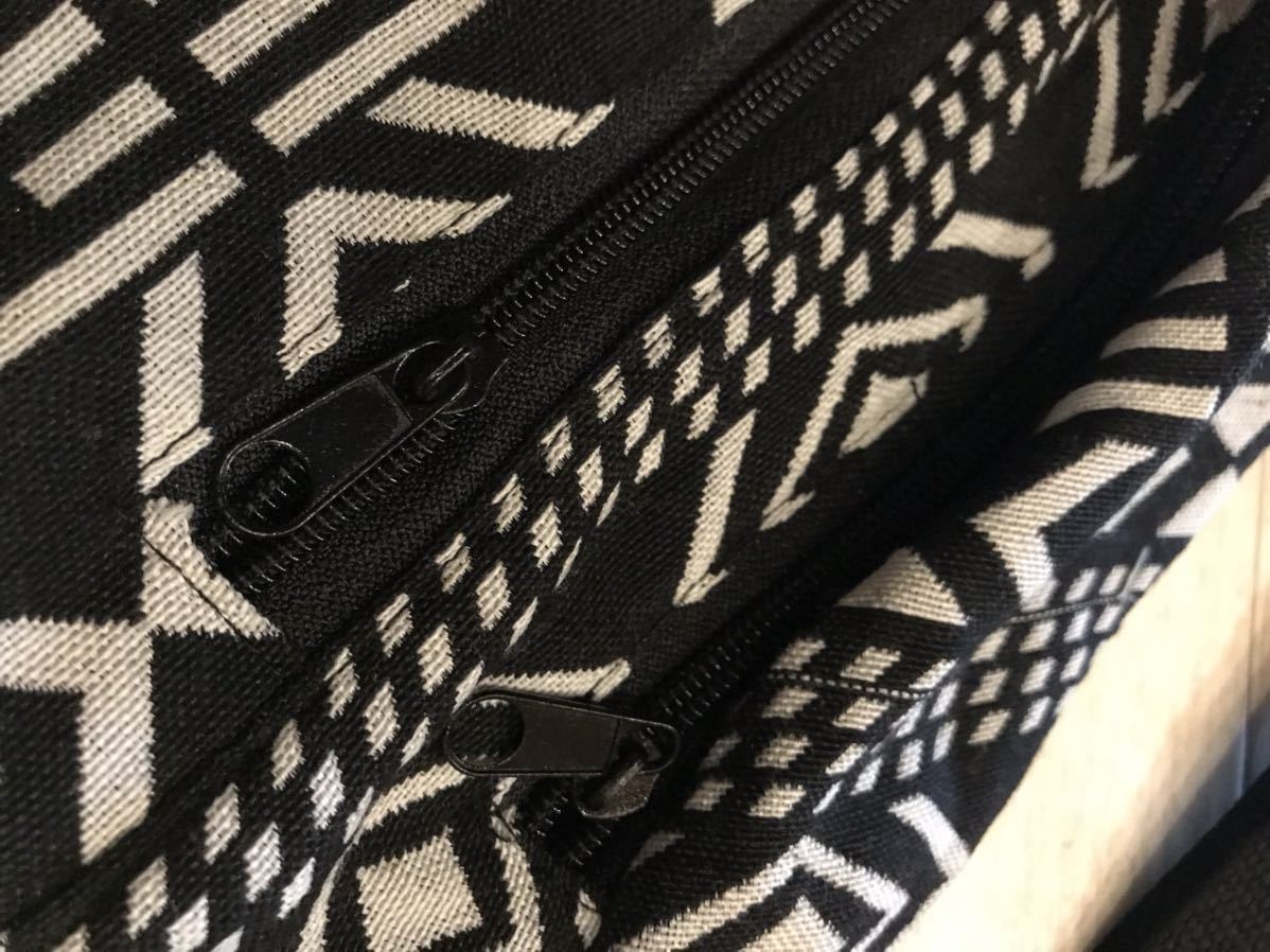 エスニック柄 幾何学模様 ウエストバッグ 斜め掛け 2way ウエストバッグ 売買されたオークション情報 Yahooの商品情報をアーカイブ公開 オークファン Aucfan Com