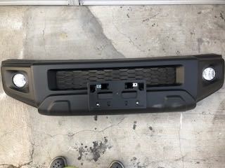 ジムニー　シエラ　JB64、JB74 ほぼ新車外し　純正　前後バンパーフォグ付、グリル、オーバーフェンダーセット