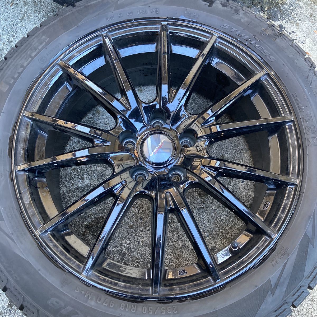 美品 バリ溝 235/50R18 PIRELLI 18×8J +35 PCD114.3 アルファード 