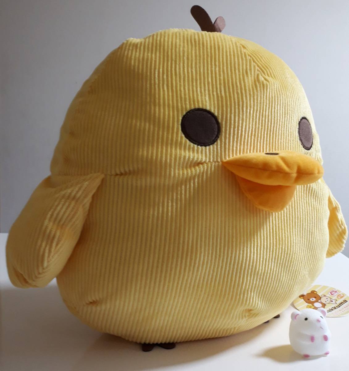 リラックマ コーデュロイぬいぐるみxl プレミアム キイロイトリ 全1種 約38cm おまけのハムスターフィギュア 宅急便 リラックマ 売買されたオークション情報 Yahooの商品情報をアーカイブ公開 オークファン Aucfan Com