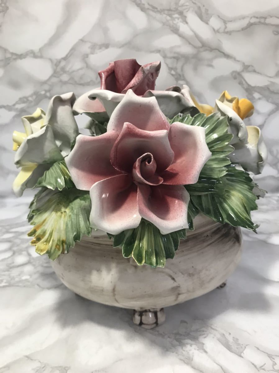 カポディモンテ Capodimonte インテリア イタリア製 陶器 お花 フラワー かわいい エモい オシャレ レトロ オブジェ 洋風 売買されたオークション情報 Yahooの商品情報をアーカイブ公開 オークファン Aucfan Com