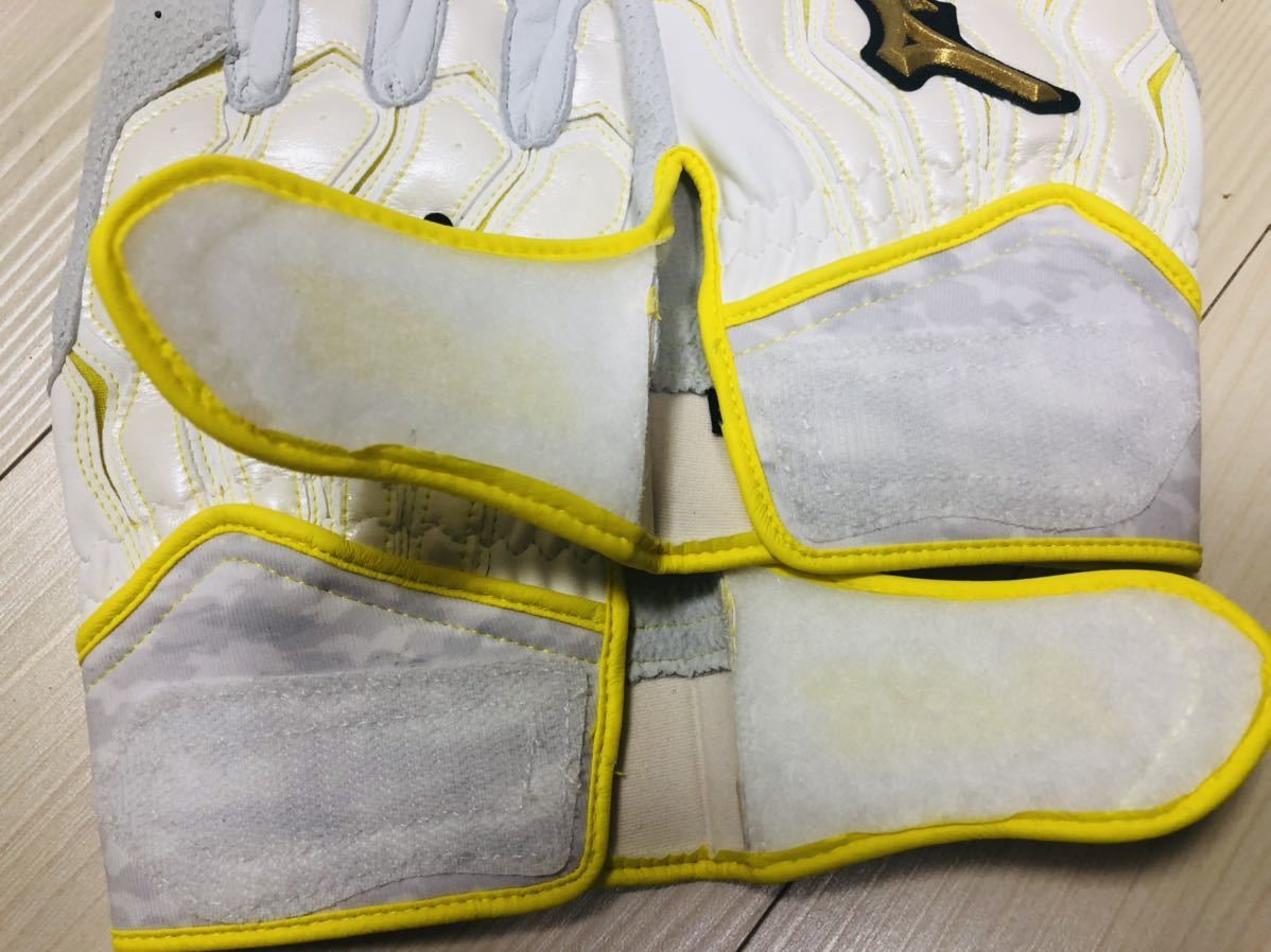 オリックス　杉本裕太郎選手　実使用バット・バッティンググローブ　セット オリックスバファローズ 杉本 裕太郎 ラオウ 支給品 バッティング
