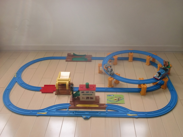 プラレール トーマス バッシュの丸太つみおろしセット トーマス車両 難あり 現状品 セット 売買されたオークション情報 Yahooの商品情報をアーカイブ公開 オークファン Aucfan Com