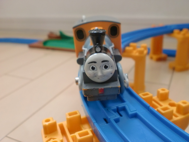 品質が完璧 トーマスバッシュの丸太つみおろしセット 廃盤 希少 Www Us Immigrationvisa Com