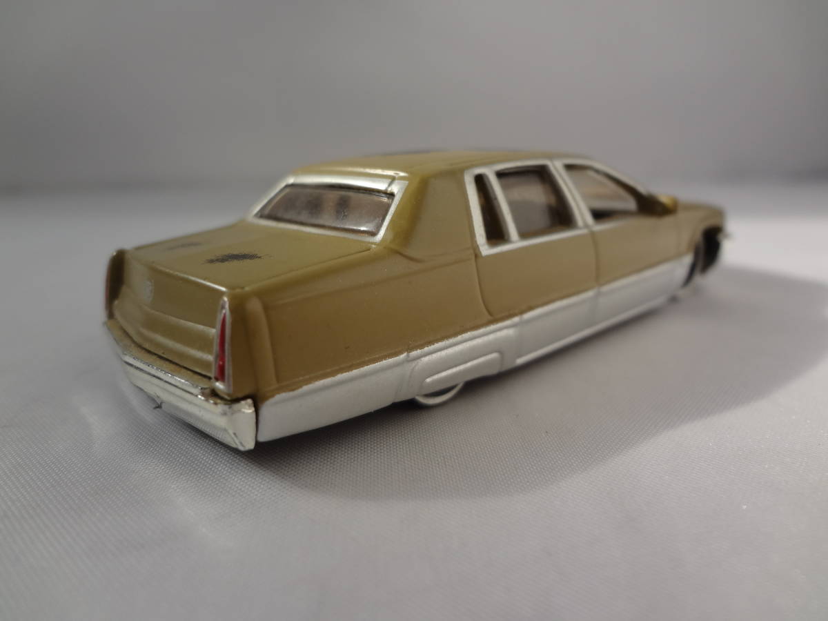 ジェイダトイズ JADA TOYS 1/64 1995 CADILLAC FLEETWOOD キャデラック 