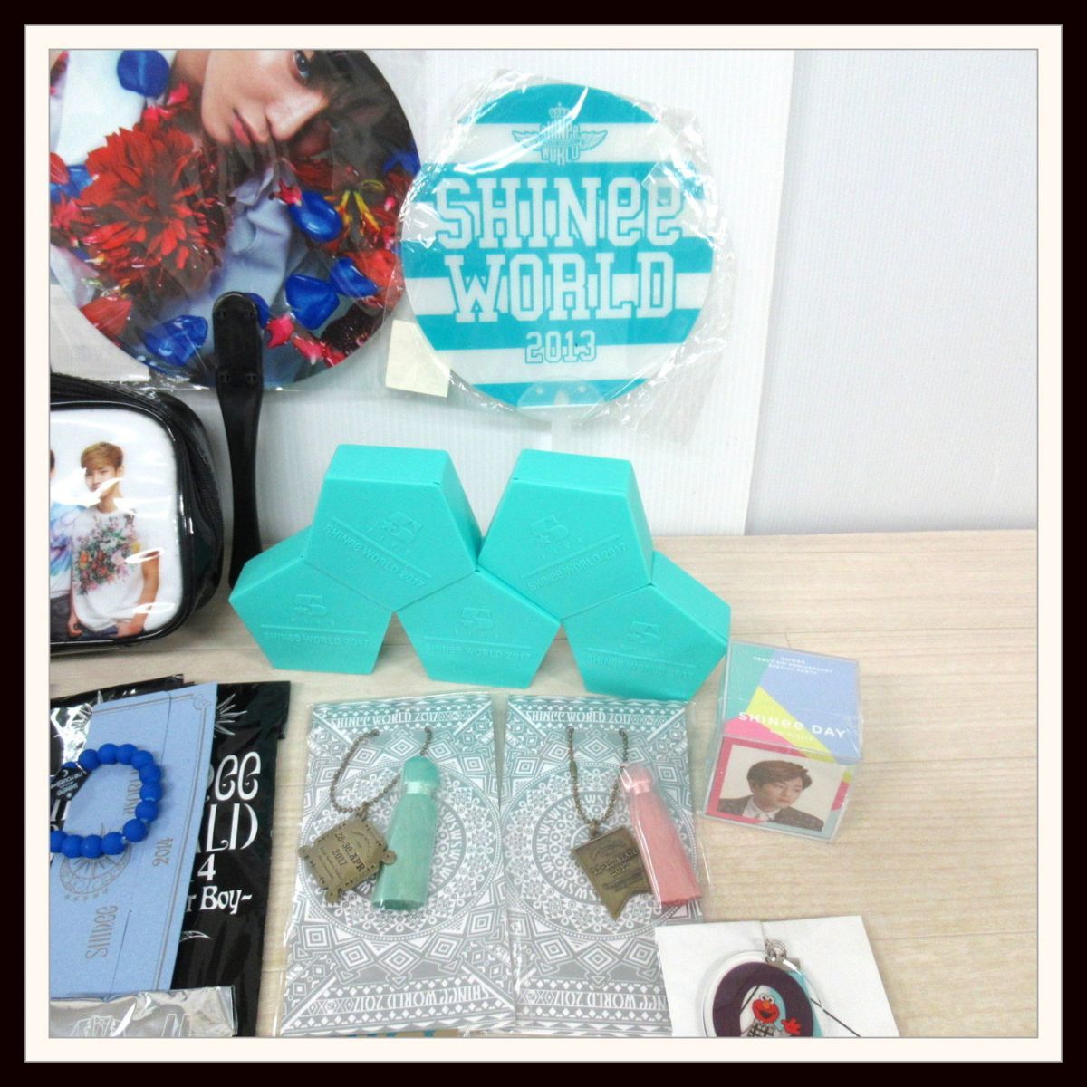 SHINee グッズセット うちわ ラゲッジタグ ポーチ エコバッグ