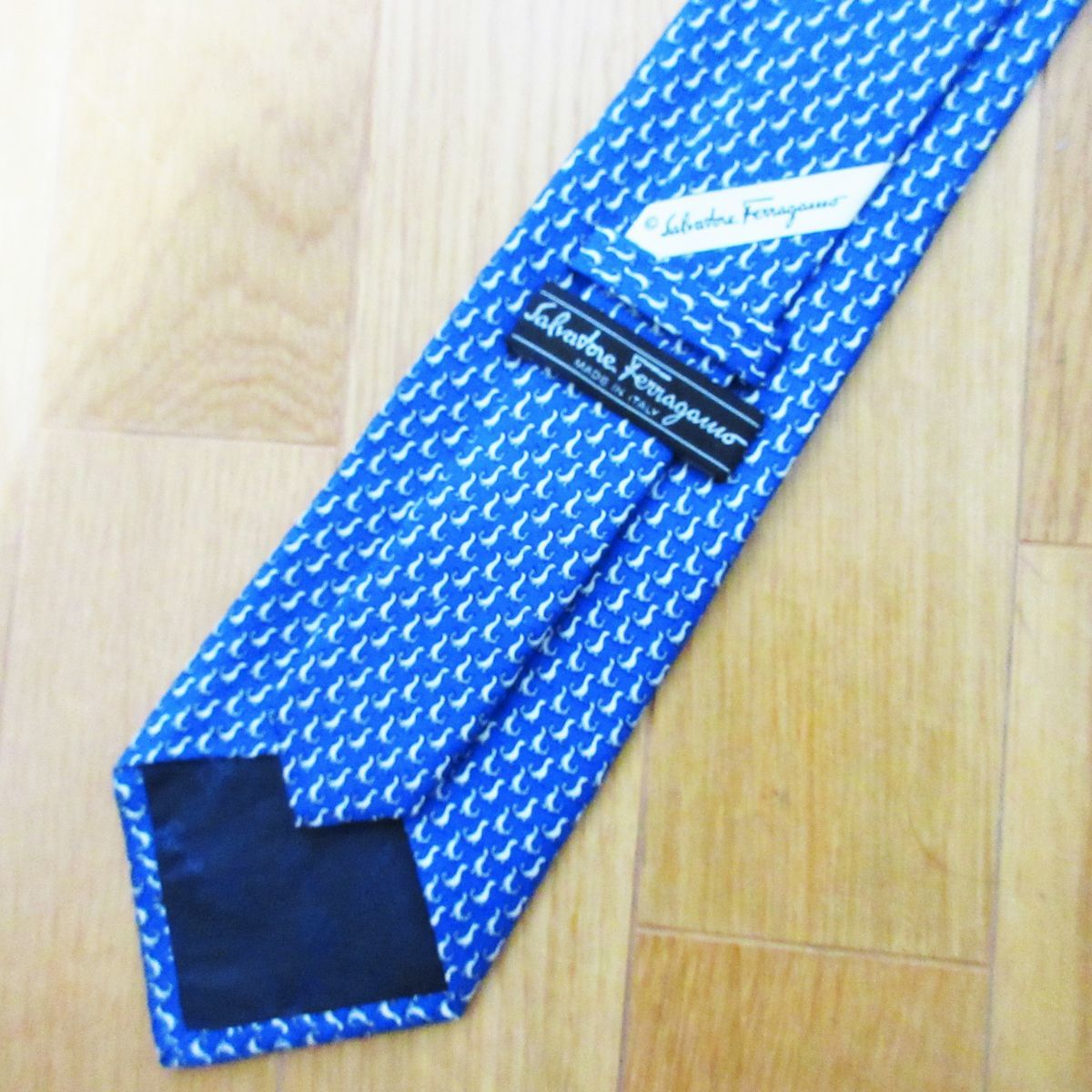 新品 未使用 Salvatore Ferragamo サルヴァトーレフェラガモ アニマル 