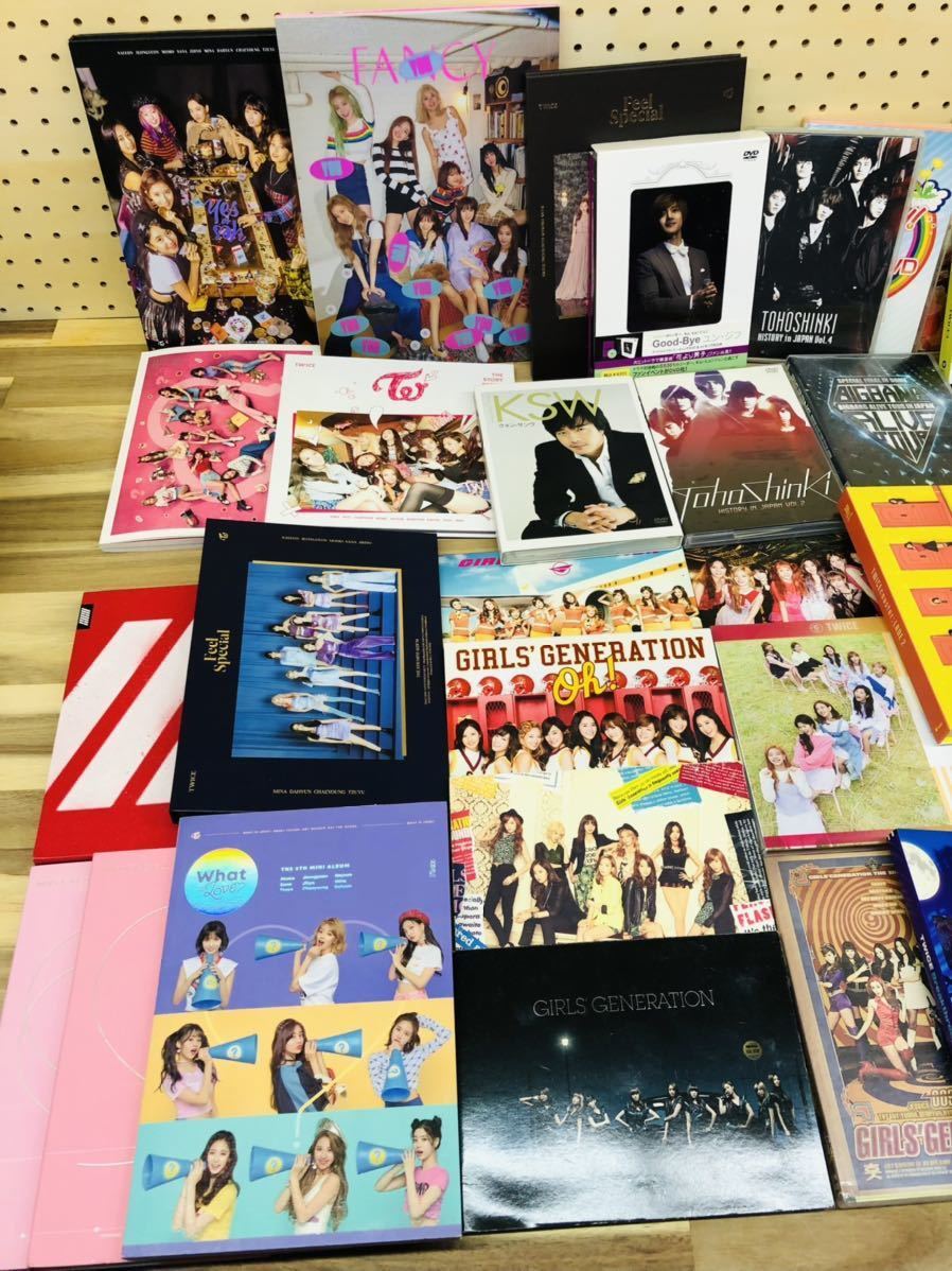 K-POP まとめ約70枚☆KARA 東方神起 少女時代 韓国 TWICE BIGBANG 