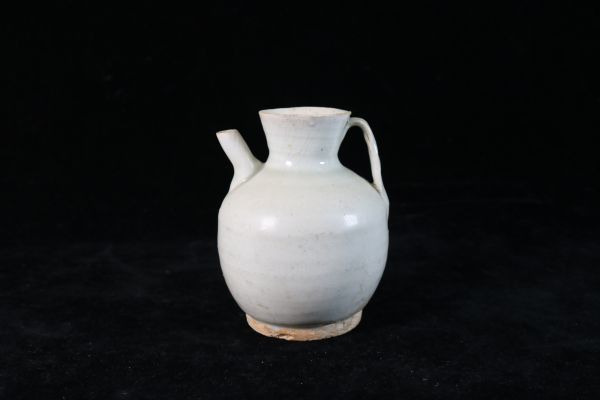 人気セール，新作登場 中国美術 宋時代 影青水注 青白磁水注 古