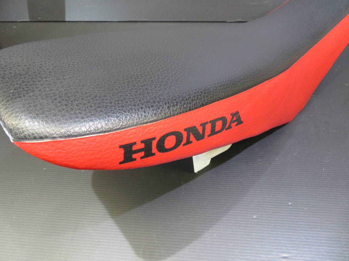 xr100モタード 純正 シート XR100モタード 純正シート/HD13＃140 XR100モタード シート HD13 赤