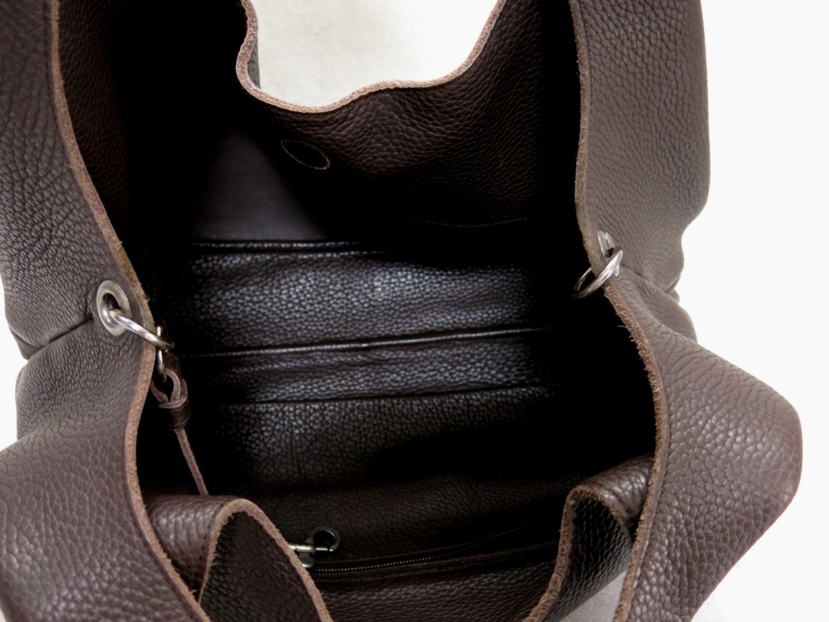 ○超美品○BOTTEGA VENETA ボッテガ ヴェネタ○カンパーナ○レザー 本 
