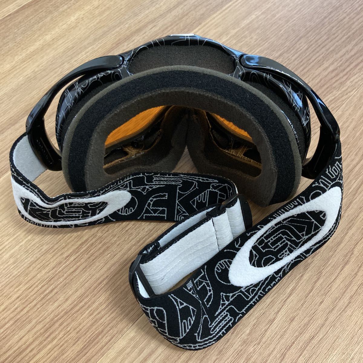 美品】 OAKLEY オークリー ゴーグル ウインタースポーツ スキー