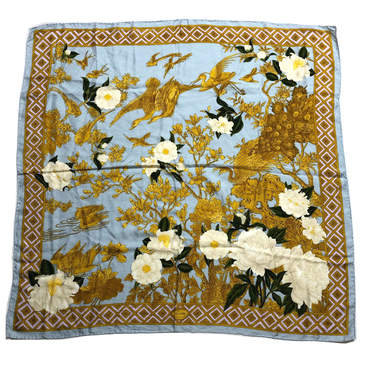 新作入荷，定番人気 ◯GUCCI グッチ 大判スカーフ シルク100% 花柄 鳥柄 水色系(その他)｜売買されたオークション情報、yahooの商品情報をアーカイブ公開 - オークファン 服飾小物