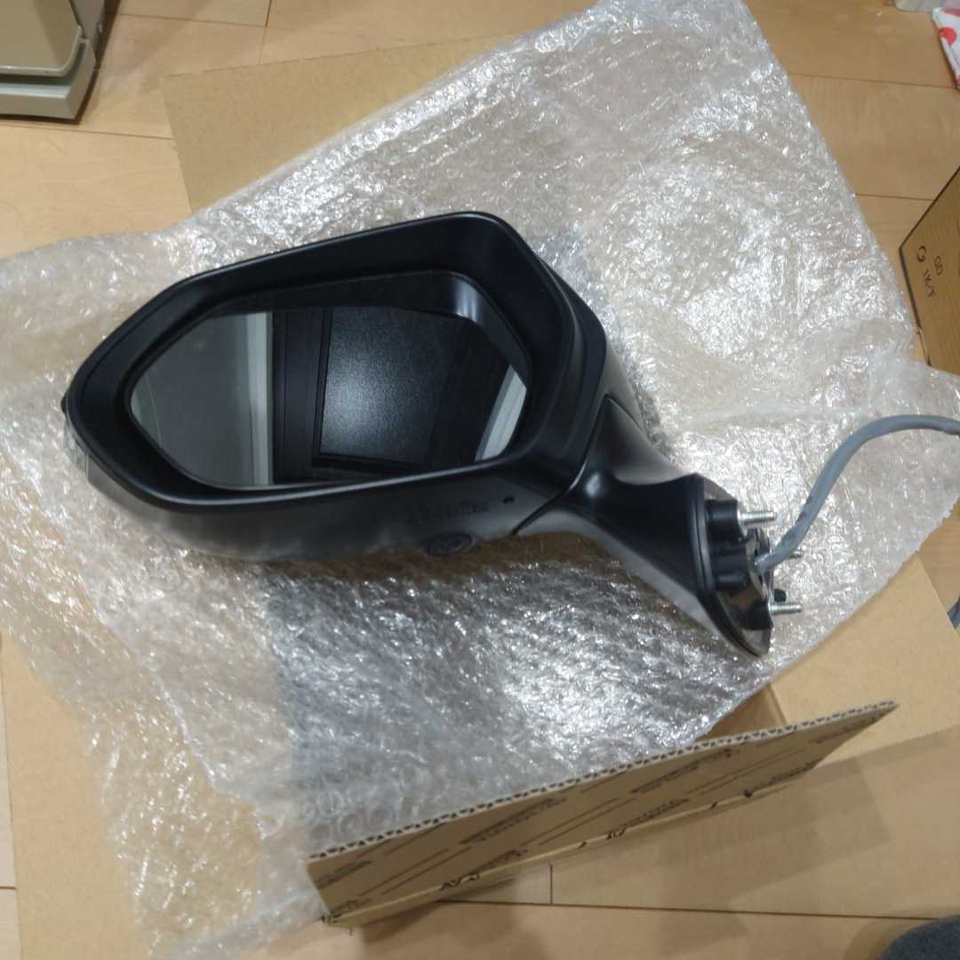 トヨタ シエンタ NSP170系 後期 純正 左ドアミラー カメラ付き カプラ 