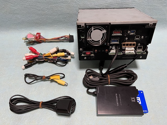 カロッツェリア HDDサイバーナビ AVIC-ZH9900 4X4地デジ 動作OK