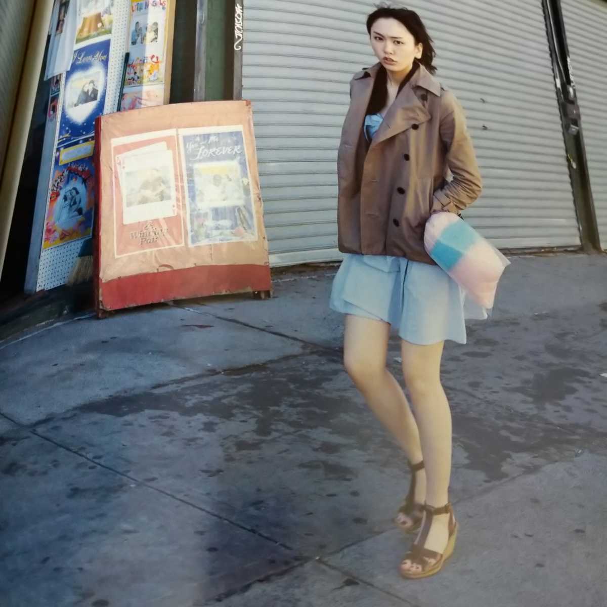 新垣結衣 写真集 月刊新垣結衣 新垣結衣 売買されたオークション情報 Yahooの商品情報をアーカイブ公開 オークファン Aucfan Com