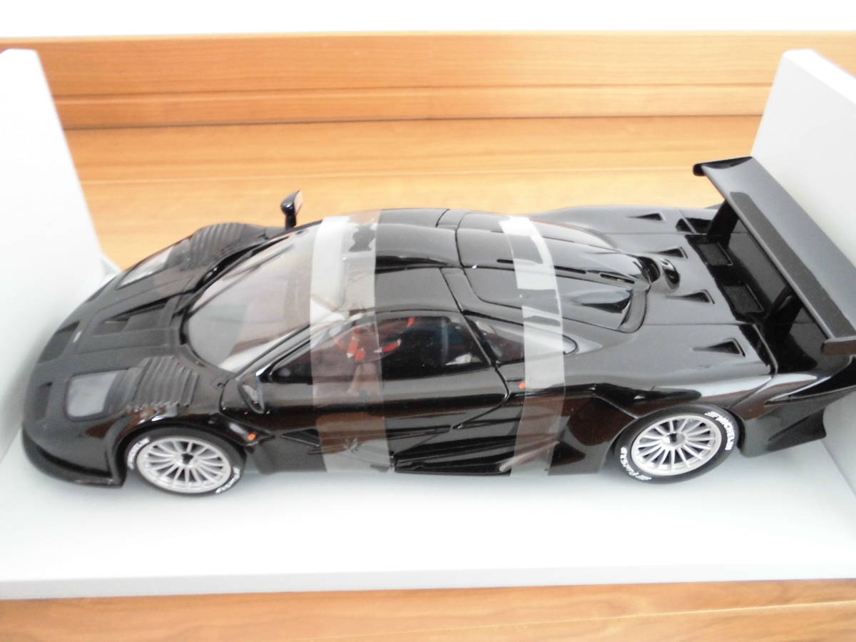 MINICHAMPS 1⁄18 マクラーレンF1ロードカー 1993 Diecast model