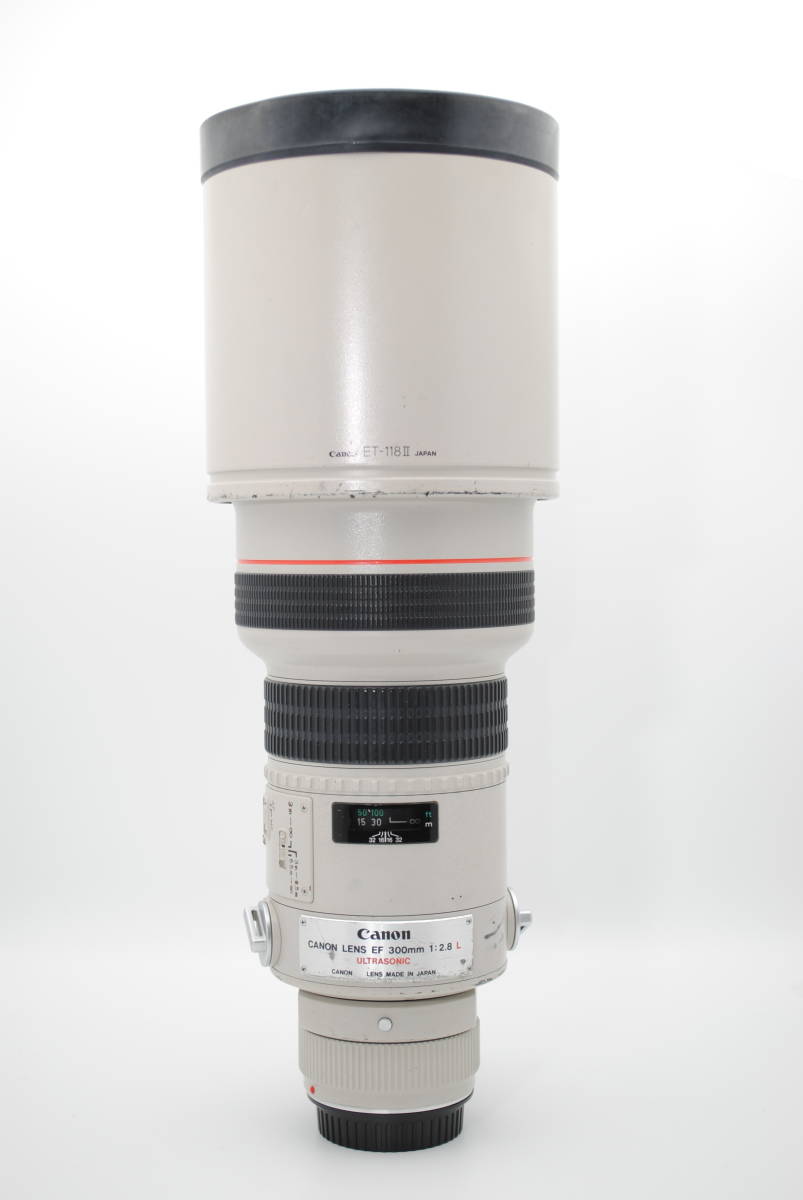 Canon 300mm EF USM IS L II Lens | : F2.8 f⁄2.8L F2
