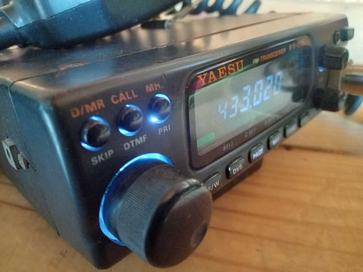 ヤエス FT-715H モービル機 430M Ｈｉパワー機 中古/動作品 Yahoo!オークション -「715」(アマチュア無線) の落札相場・落札価格