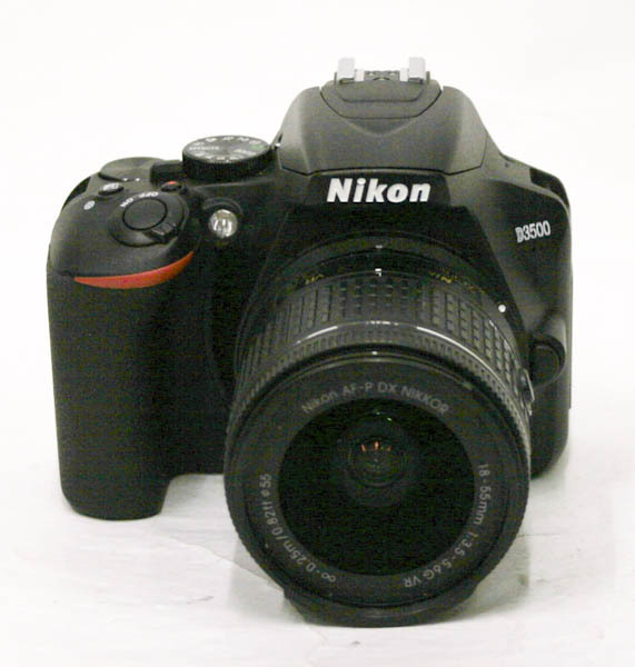 #G3072■ニコン　D3500 + WズームセットAF-P18-55，70-300DX VR■ | D3500 Nikon キット&frasl;ダブルズームキット D5300 Cランク