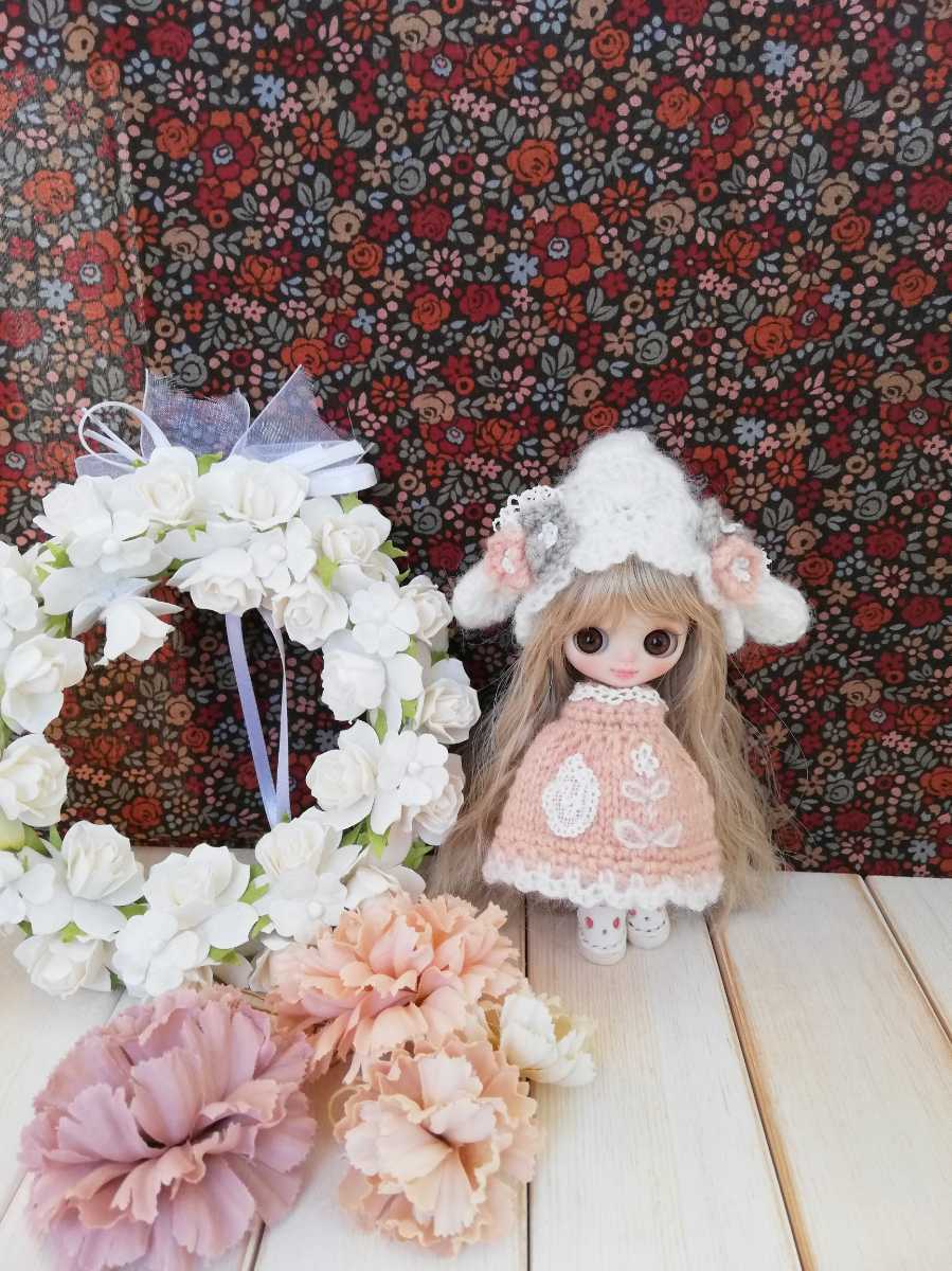 プチブライスアウトフィット ひつじ耳ピクシー帽子セット花