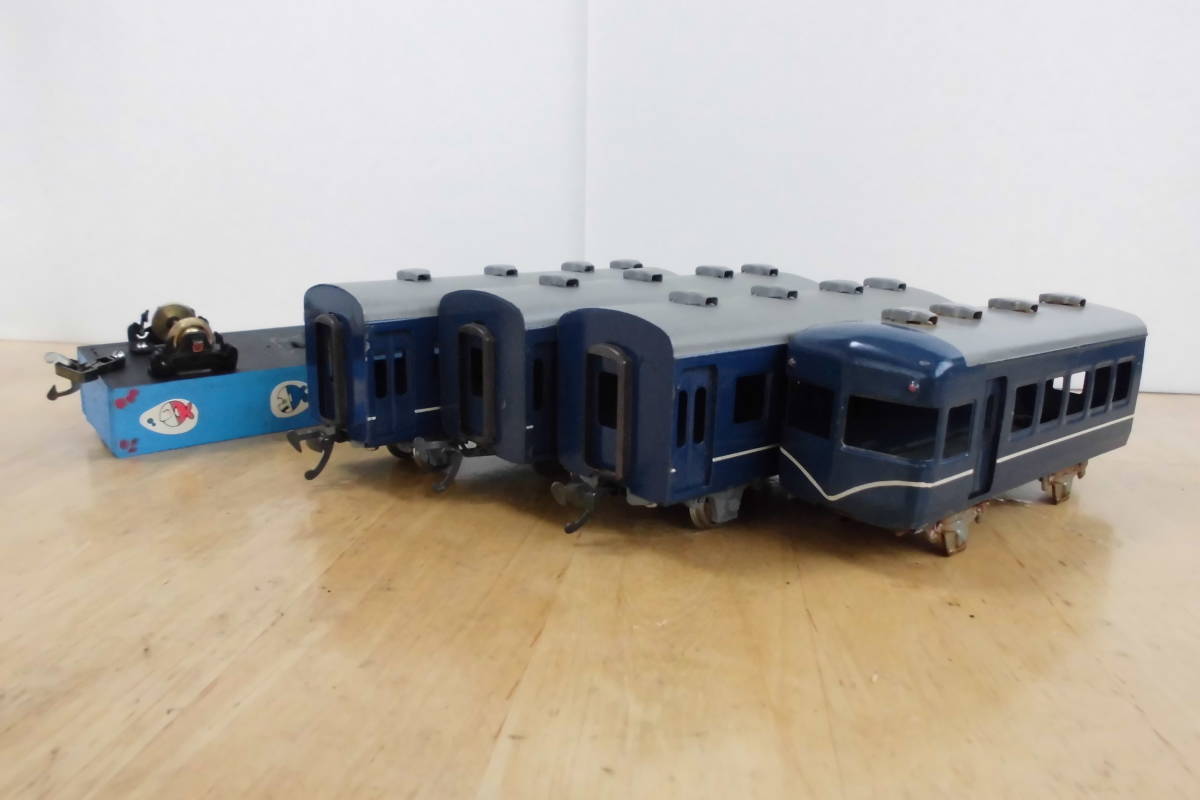 低価，新品 HOゲージ ２軸客車３両＋後部展望車 車輪なし状態 ＋部品取り用貨車(その他)｜売買されたオークション情報、yahooの商品情報をアーカイブ公開 - オークファン その他