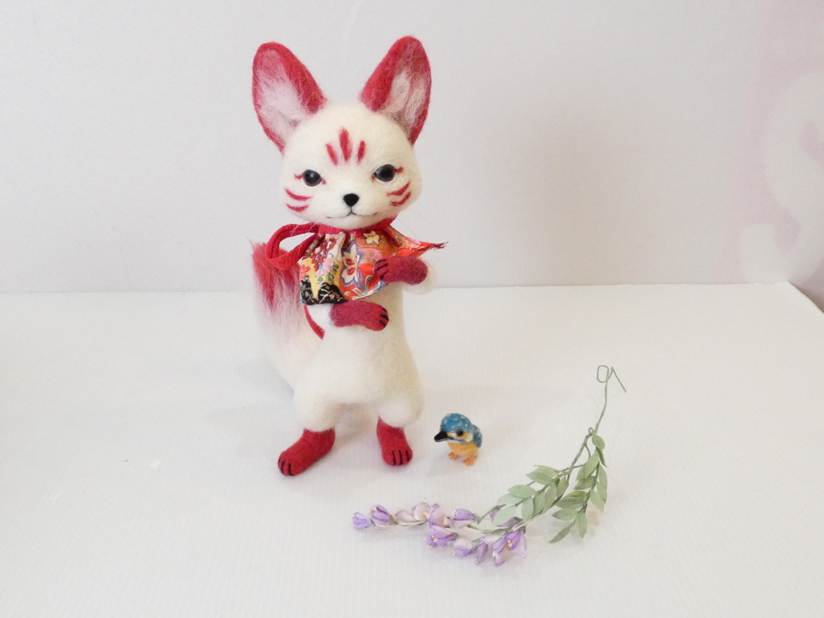 藤の花のきつね 稲荷狐&カワセミ 藤の花 羊毛フェルト ハンドメイド