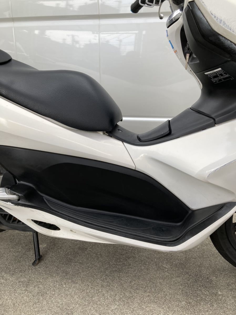 ホンダ pcx125cc JF28 バイク車体 スクーター Uber（ホンダ「PCX125 